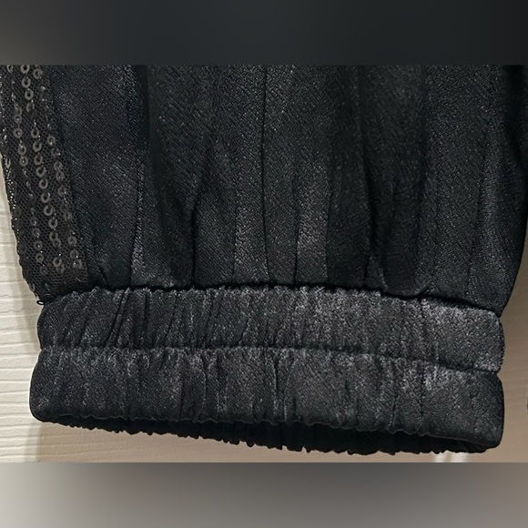 Halogen Satin Side Sequined Joggers Black Size Large NWT - Picture 4 of 5